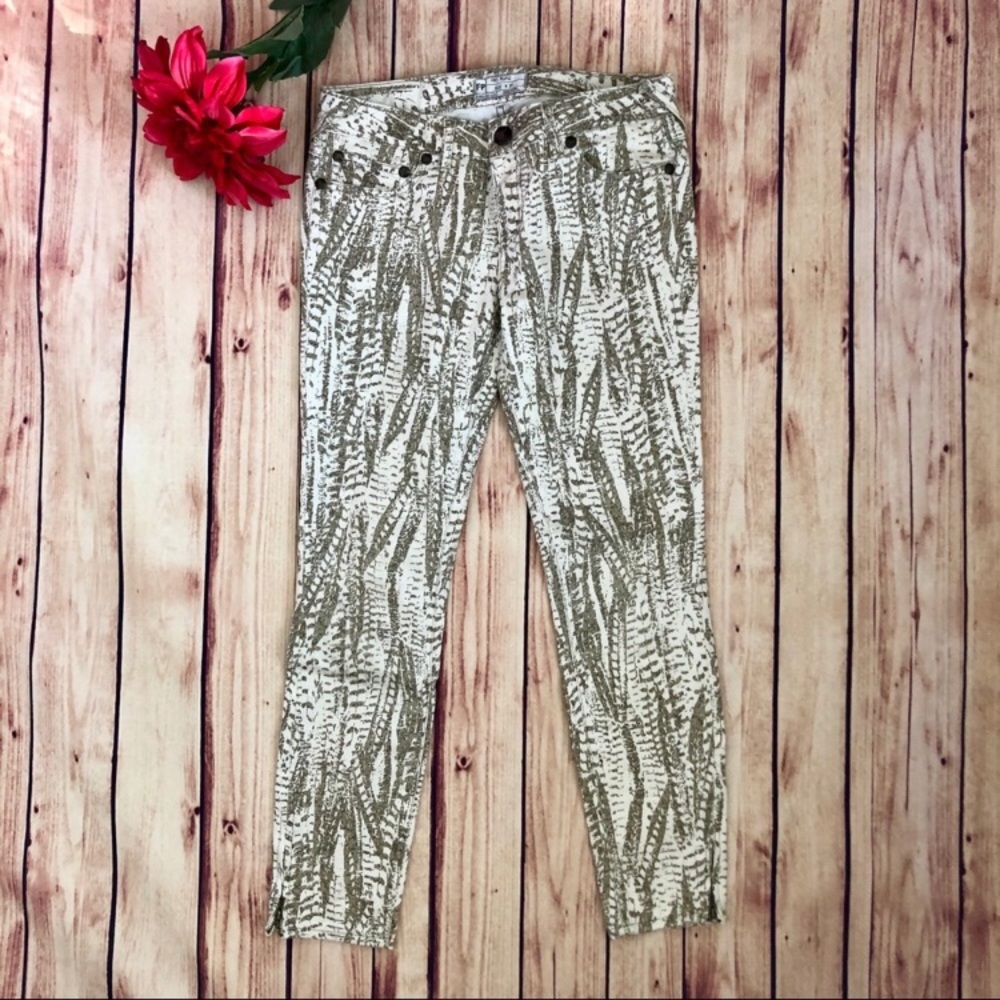 NWOT FREE PEOPLE Python Print Skinnies 27